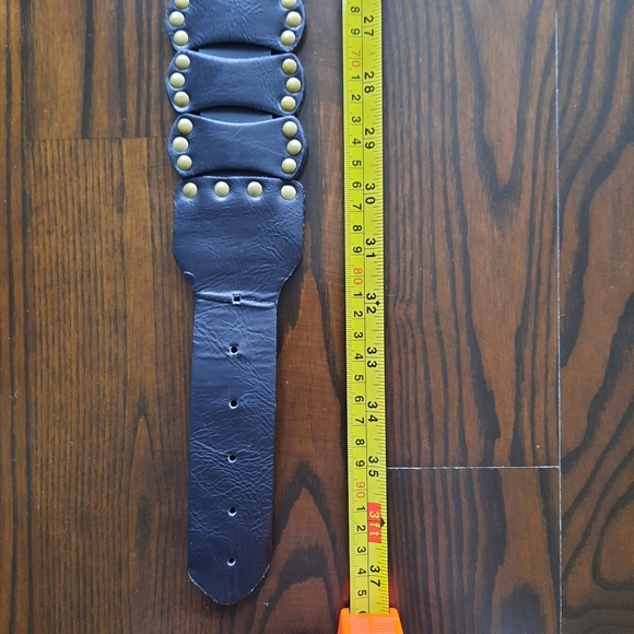 Axara Paris Nail Belt - Picture 5 of 8